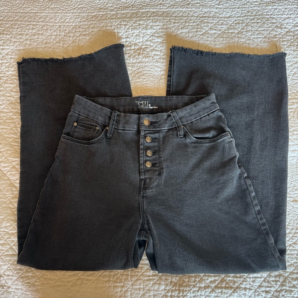 Time and Tru High Rise Cropped Charcoal Jeans